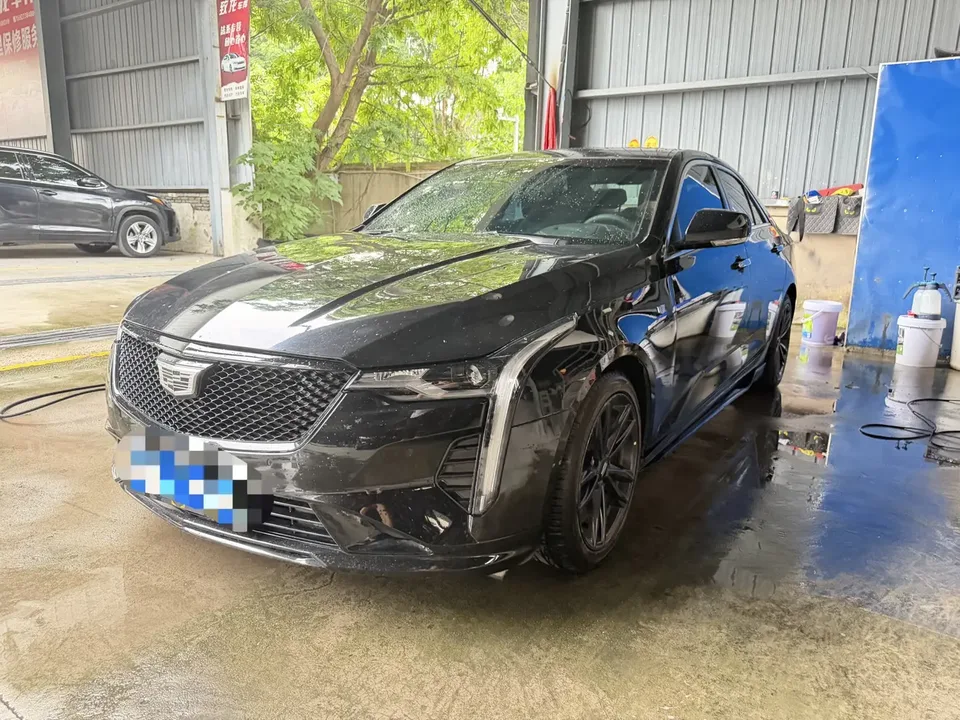 Cadillac CT4 2022