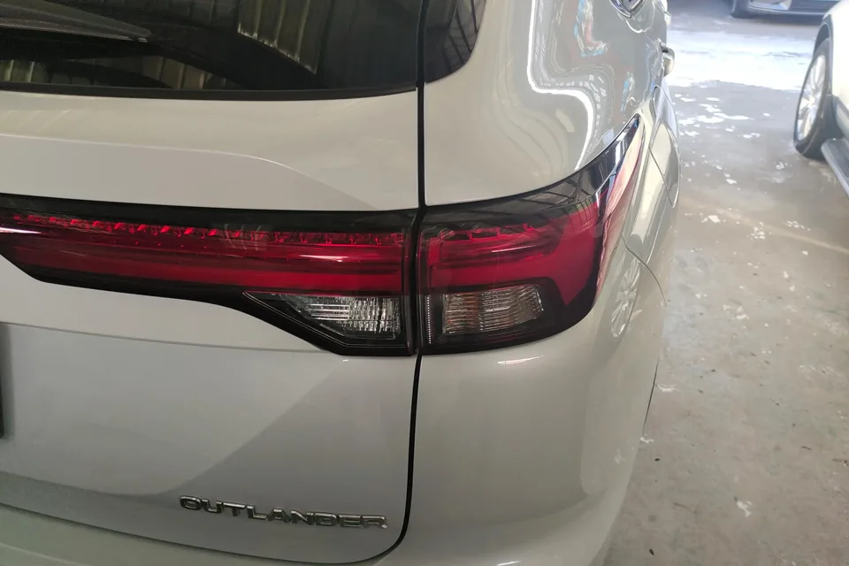 Mitsubishi Outlander Outlander 2023 1.5T CVT two-wheel drive exclusive version with 5 seats 2023 — миниатюра 2