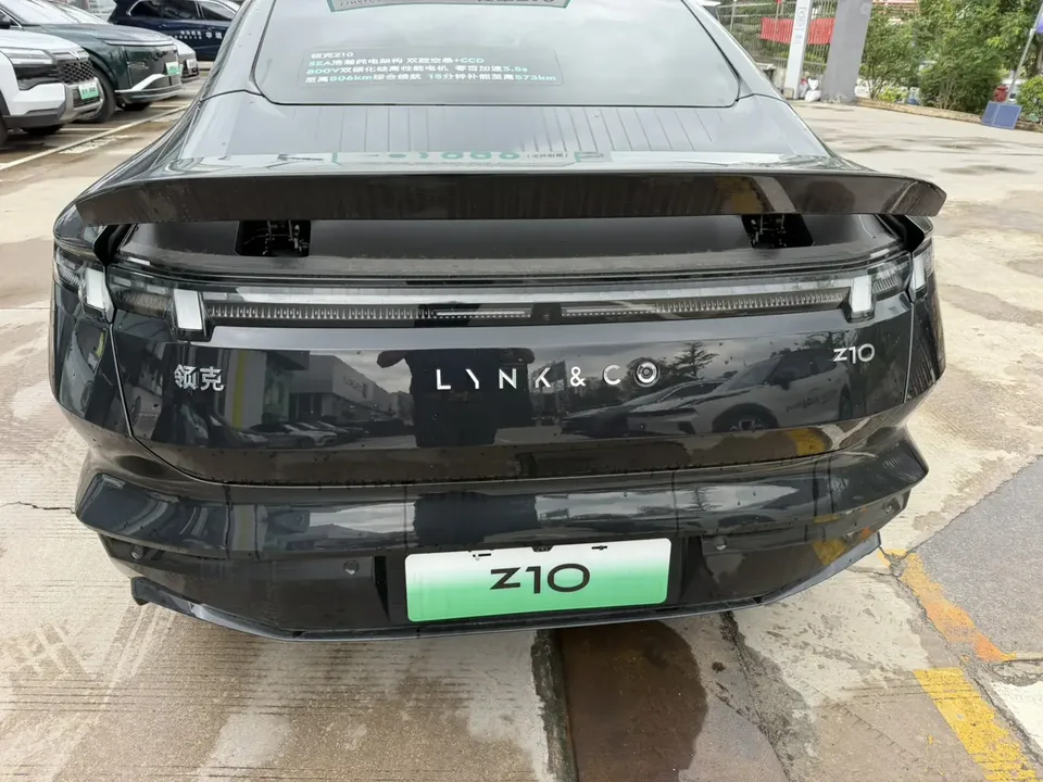 Lynk & Co Z10 Z10 2025 Lynk & Co Z10 2025 95kWh 702km 4WD Halo 2026 — thumbnail 2