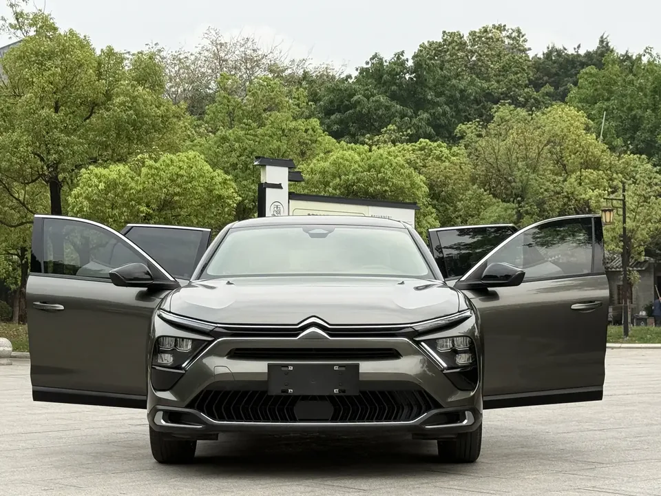 Citroen Versailles C5 X Versailles C5 2022 — миниатюра 3