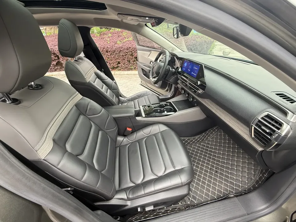 Citroen Versailles C5 X Versailles C5 2022 — миниатюра 5