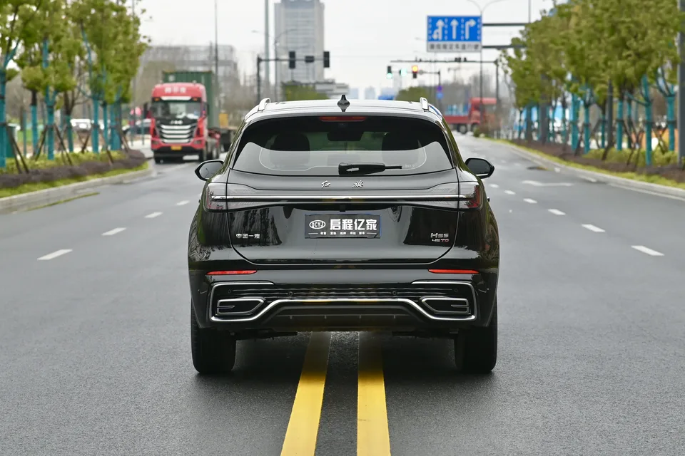 Hongqi HS5 Hongqi HS5 2026 2.0T Flagship Pro Edition 2026 — миниатюра 2