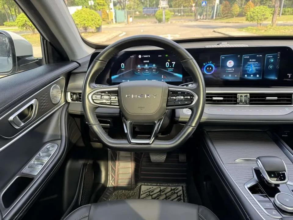 Chery Tiggo 8 Pro 290T 2WD Sky Edition 7 Seaters 2022 — миниатюра 4