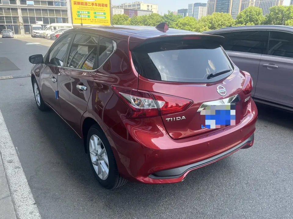 Nissan Tiida Tiida 2024 1.6L CVT Zhizun Edition 2025 — миниатюра 4