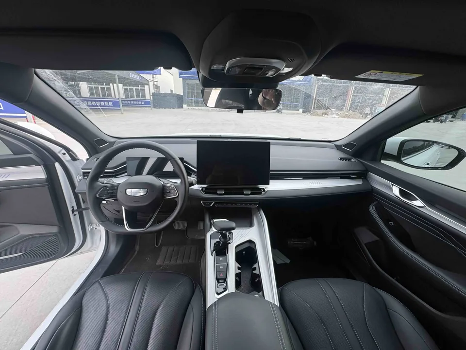 Geely Xing Rui Xingrui 2025 1.5T Dongfangyao Jinghong Edition 2025 — миниатюра 2