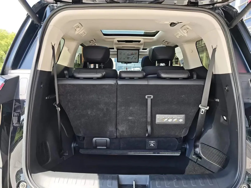 GAC Trumpchi E8 PHEV Trumpchi E8 PHEV 2024 2.0ATK 150km MAX version 2024 — миниатюра 5