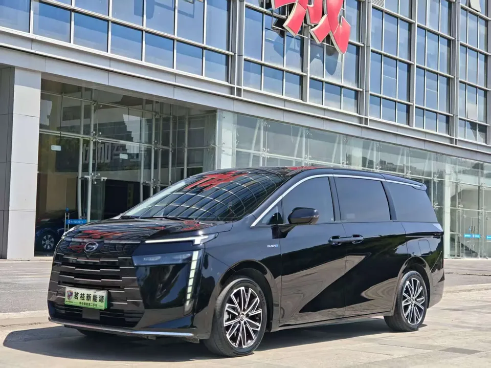 GAC Trumpchi E8 PHEV 2024