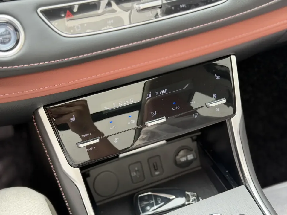Changan CS75 Enjoy Edition 1.5T DCT Premium Edition 2025 — миниатюра 3