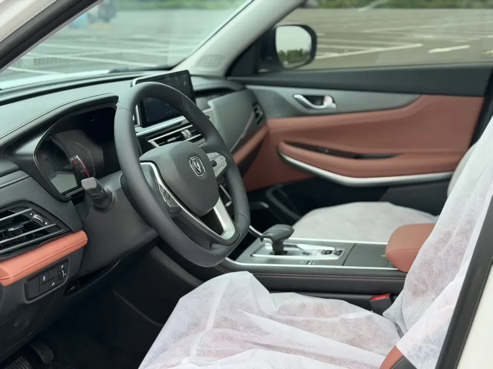 Changan CS75 Enjoy Edition 1.5T DCT Premium Edition 2025 — миниатюра 5