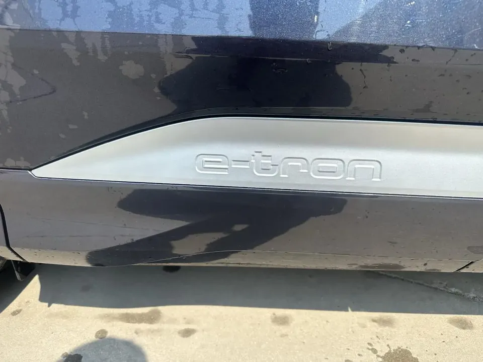 Audi Q4 e-tron Audi Q4 e-tron 2024 40 e-tron Creative Edition 2024 — миниатюра 5