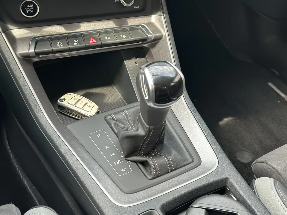 Audi Q3 Audi Q3 2023 35 TFSI Fashionable and Dynamic 2023 — миниатюра 3