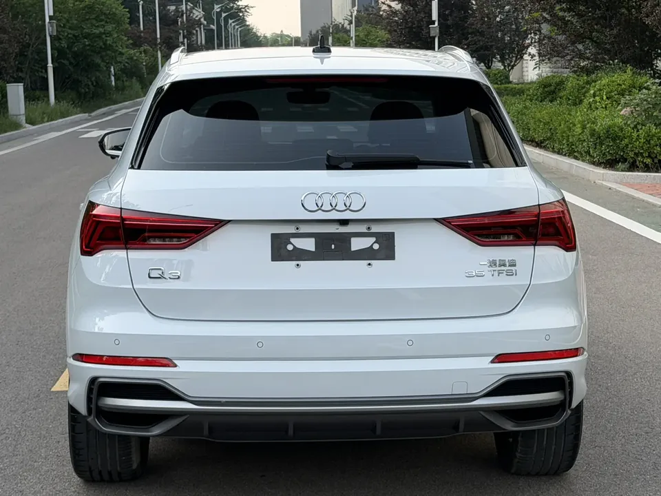Audi Q3 Audi Q3 2022 35 TFSI Fashionable and Dynamic 2022 — миниатюра 5
