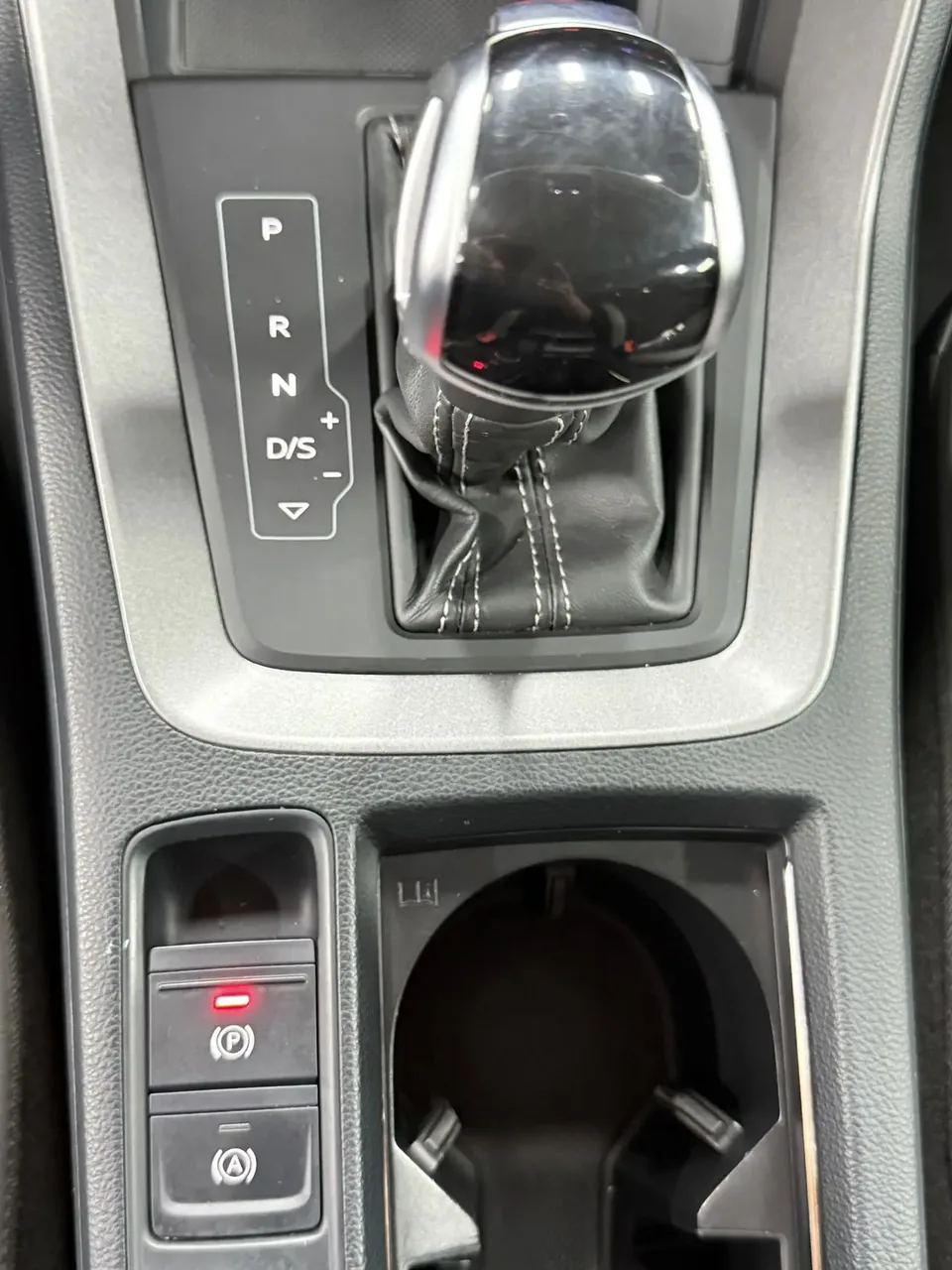 Audi Q3 Audi Q3 2022 35 TFSI Fashionable and Dynamic 2022 — миниатюра 4