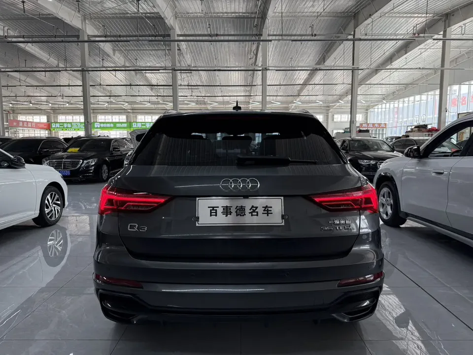 Audi Q3 Audi Q3 2023 35 TFSI Fashionable and Dynamic 2022 — миниатюра 2