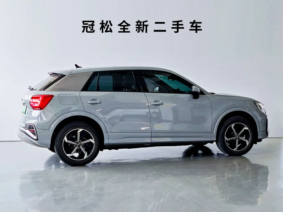 Audi Q2L e-tron Q2L e-tron 2022 Audi Q2L e-tron 2022 pure electric smart model 2022 — миниатюра 2