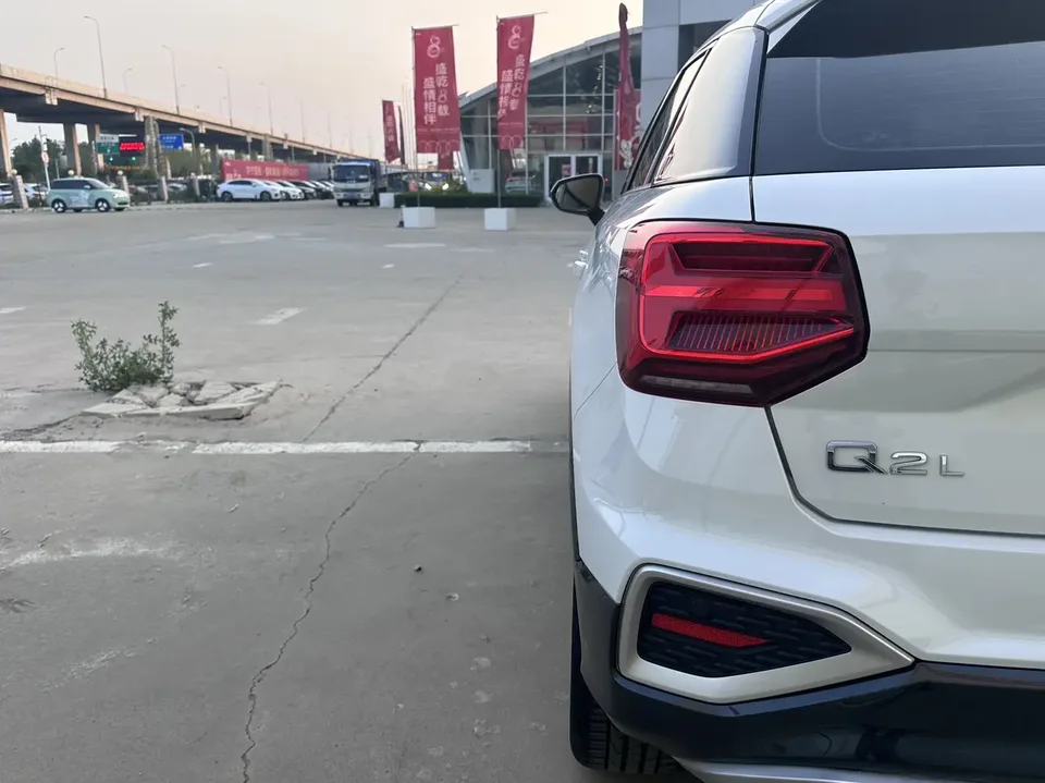Audi Q2L Q2L 2022 Audi Q2L 2022 35 TFSI aggressive and dynamic model 2022 — thumbnail 4