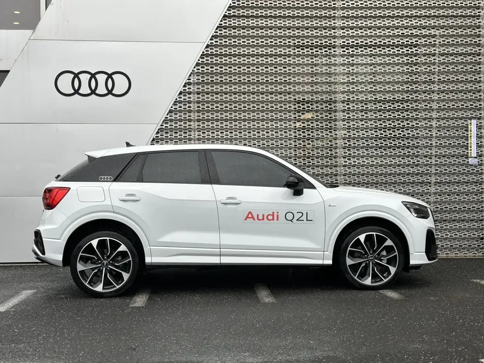 Audi Q2L Audi Q2L 2024 35 TFSI luxury and dynamic model 2024 — миниатюра 2