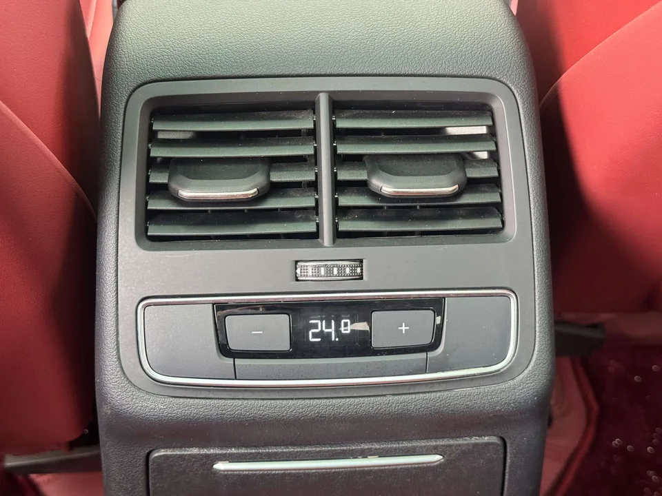 Audi a4 l Audi A4L 2024 40 TFSI luxury and dynamic model 2025 — миниатюра 2