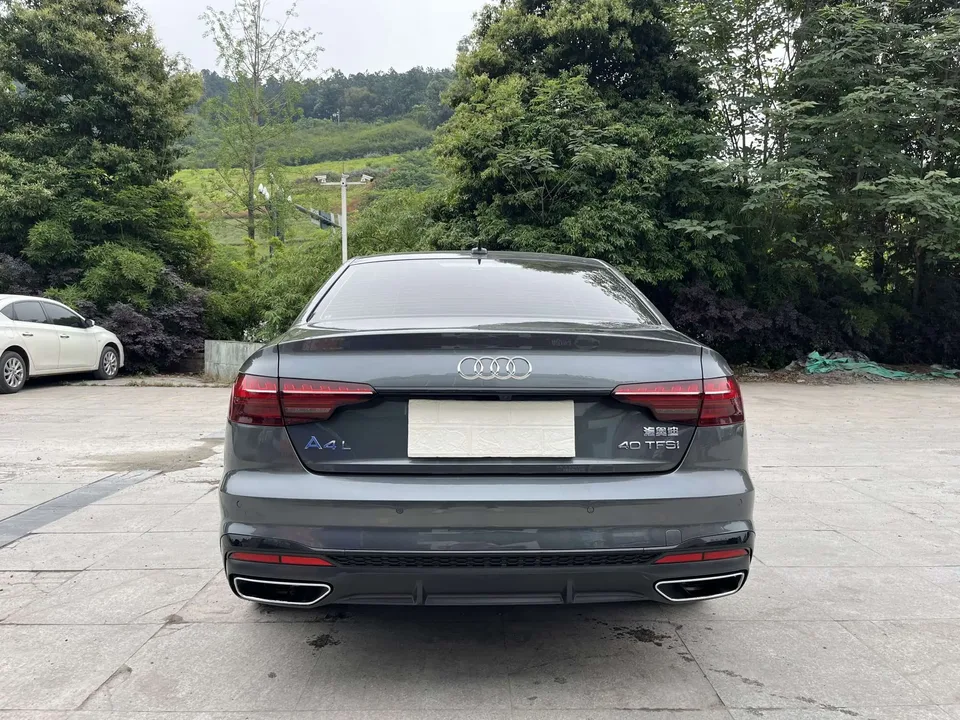 Audi a4 l 40 TFSI luxury and dynamic model 2023 — миниатюра 2