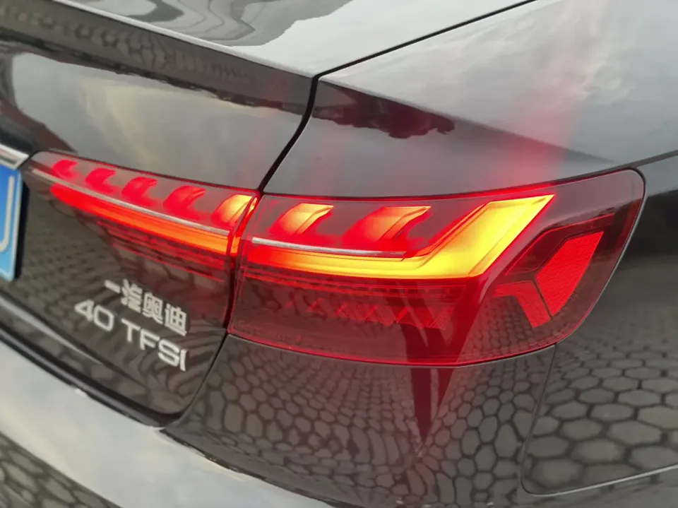 Audi a4 l A4L 2022 Audi A4L 2022 40 TFSI luxury and dynamic model 2022 — thumbnail 3