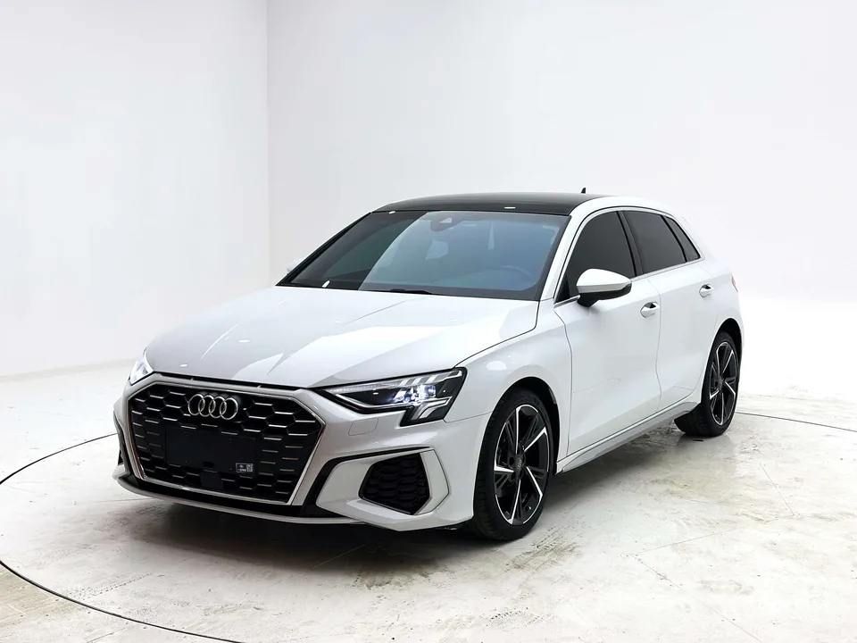 Audi A3 A3 2021 Sportback 35 TFSI stylish and sporty 2022 — photo 1, buy with delivery to Moscow