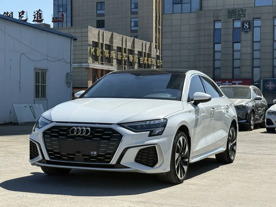 Audi A3 A3 2022 A3L Limousine 35 TFSI Fashion Sports 2022 — photo 1, buy with delivery to Moscow