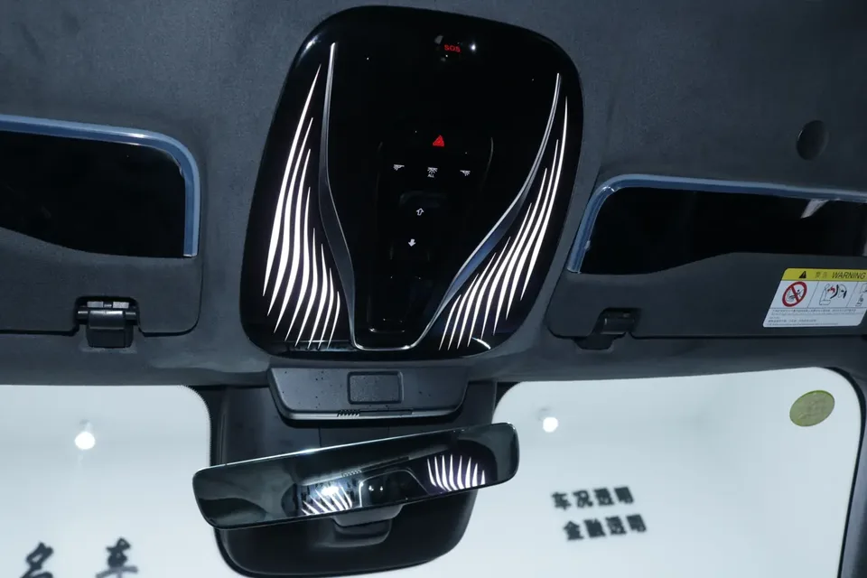 Voyah Courage long-range supercharged version 2025 — миниатюра 3