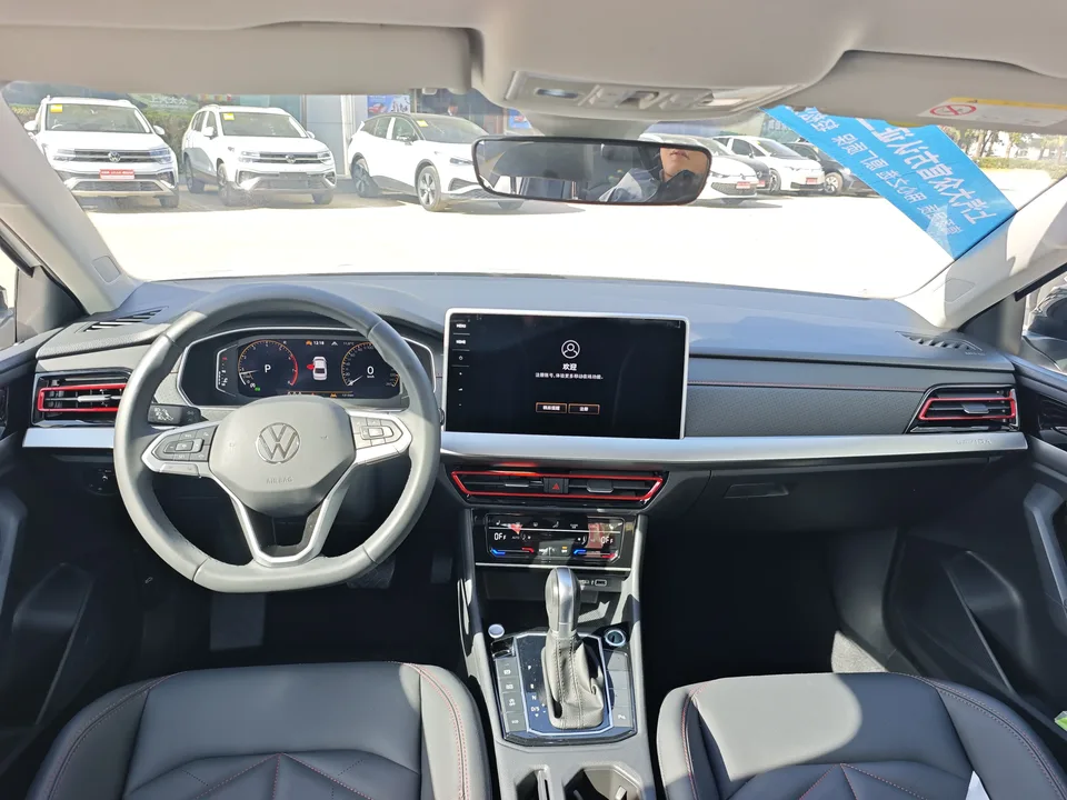 Volkswagen Lavida Lavida 2024 300TSI DSG Starry Sky Leading Edition 2025 — миниатюра 2