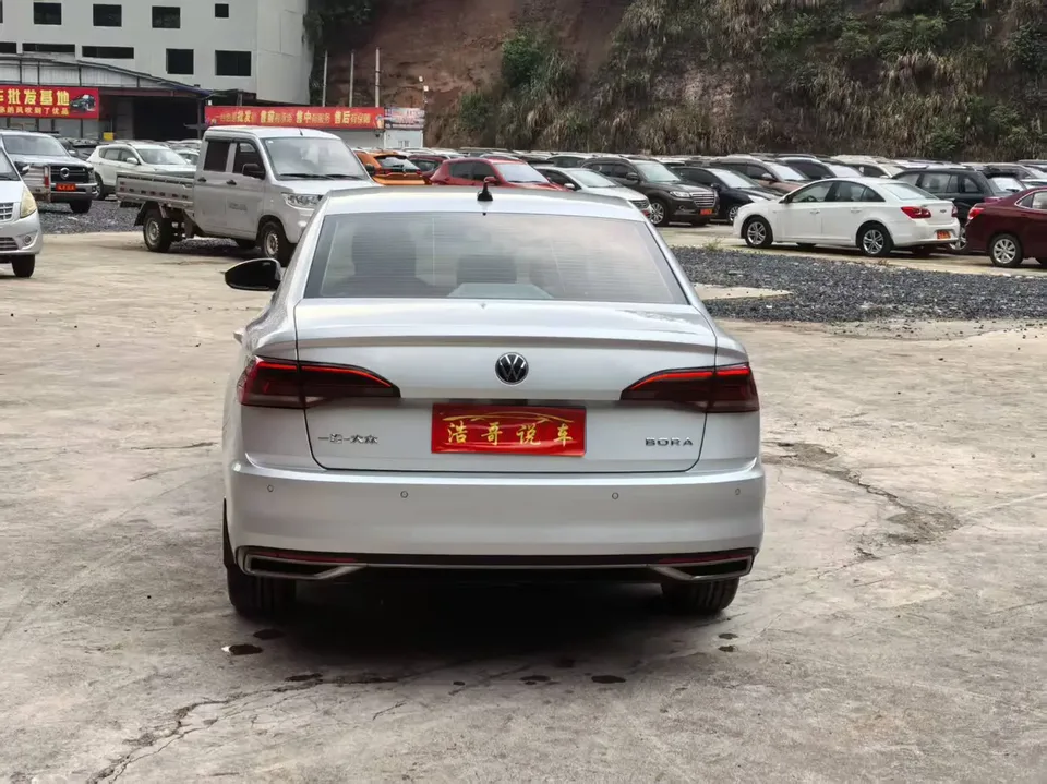 Volkswagen Bora Bora 2021 1.5L automatic fashion smart connected version 2022 — миниатюра 5