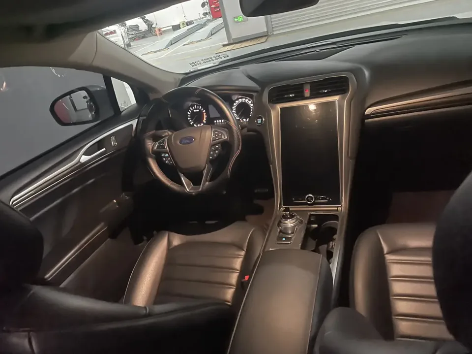 Ford Mondeo Mondeo EcoBoost 180 Fashion Edition 2022 — миниатюра 5