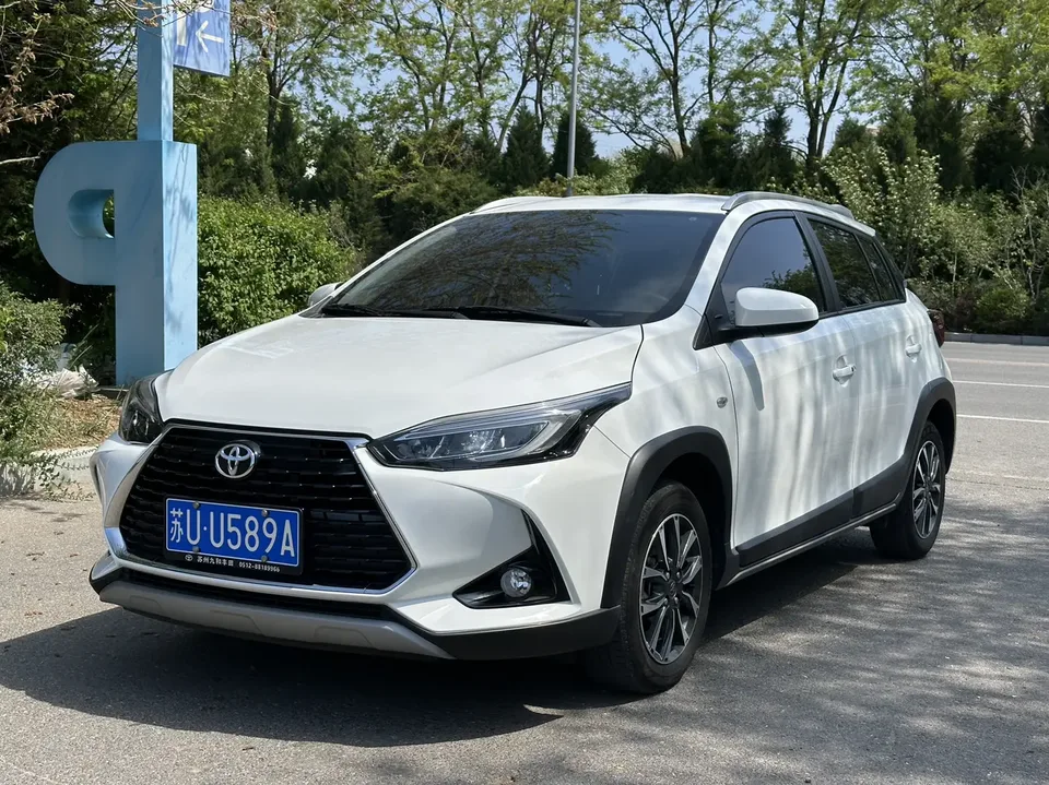 Toyota Yaris L 2022