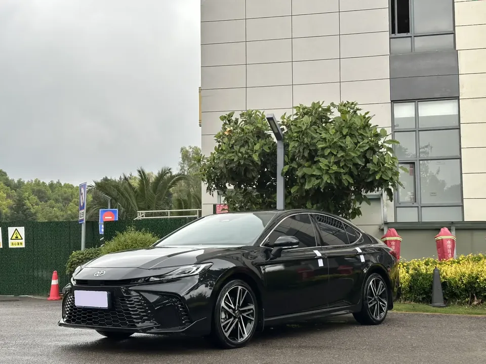 Toyota Camry 2024