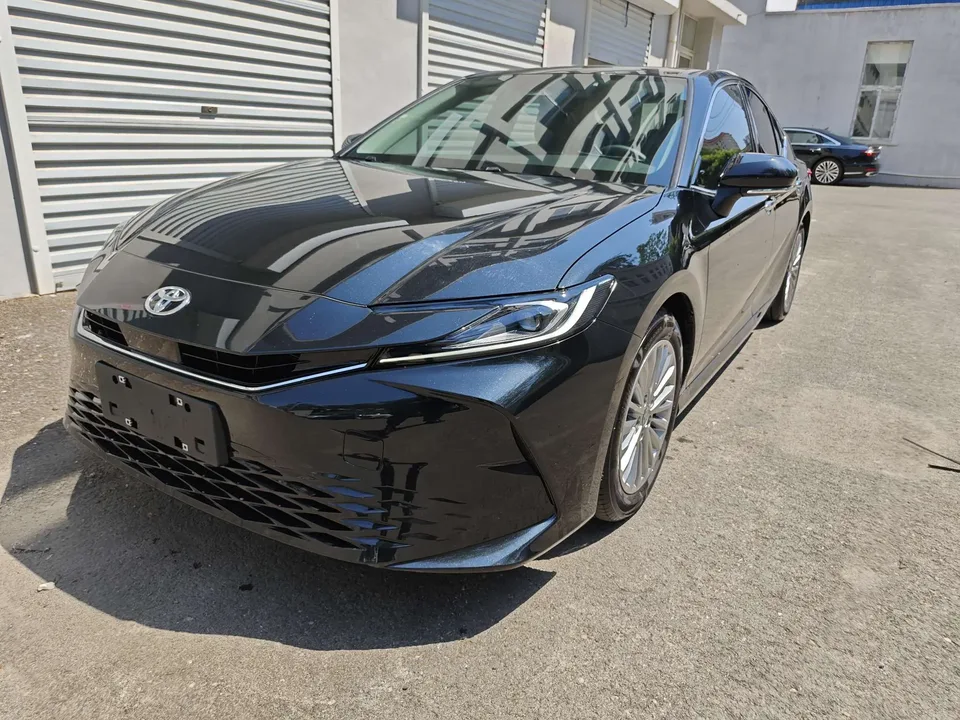 Toyota Camry 2025