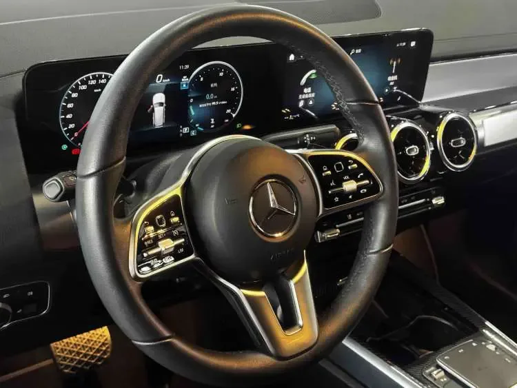 Mercedes-Benz GLB-Class Mercedes-Benz GLB 2022 facelift GLB 200 Dynamic 2023 — миниатюра 4