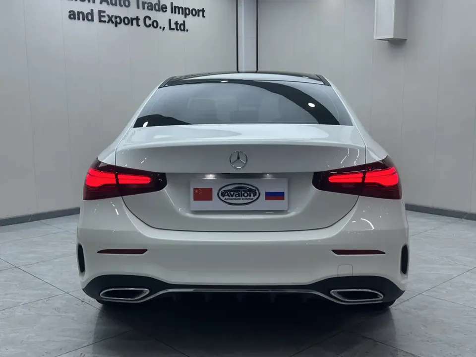 Mercedes-Benz Mercedes Benz A Class Mercedes-Benz A-Class 2023 A 200 L Sports Sedan Fashion Edition 2023 — миниатюра 2