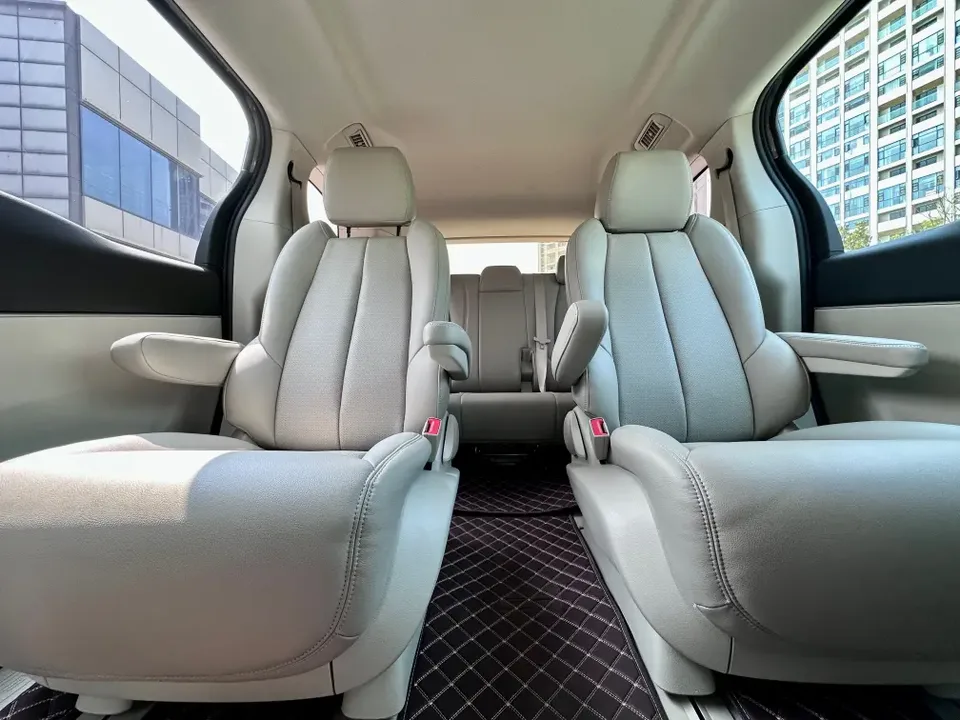 Buick GL8 Buick GL8 2022 Land Business Class 652T Smart Luxury 2022 — миниатюра 3