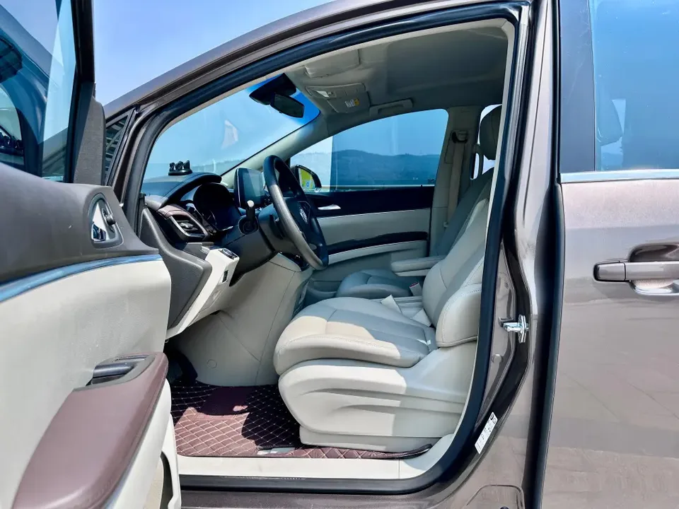 Buick GL8 Buick GL8 2022 Land Business Class 652T Smart Luxury 2022 — миниатюра 5