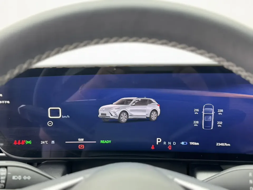 Buick E5 Premium Standard Range Edition 2023 — миниатюра 2