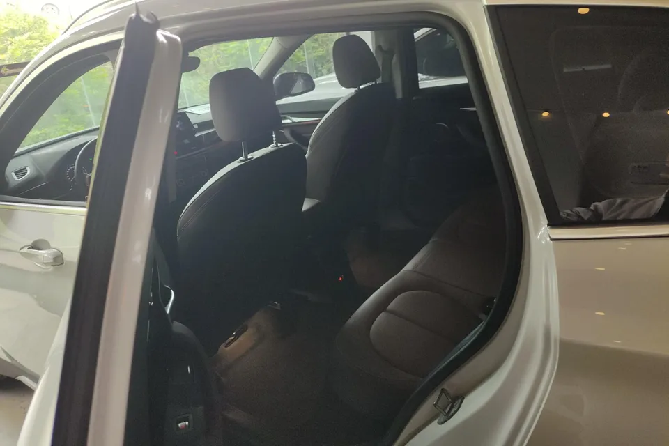 BMW X1 X1 2022 BMW X1 2022 sDrive20Li Fashion Edition 2023 — thumbnail 4