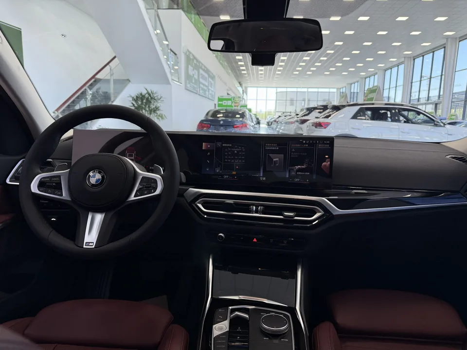 BMW 3 Series BMW 3 Series 2023 320Li M Sport Package 2023 — миниатюра 3