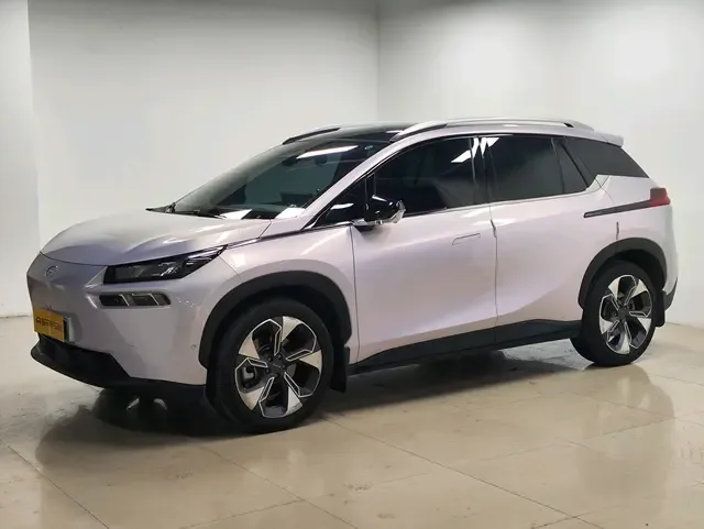 AION V AION V Plus 80 pilot smart driving version ternary lithium 2022 — фото 1, купить с доставкой в Москву