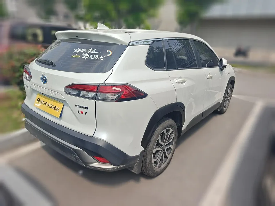 Toyota Frontlander 2.0L Smart Electric Hybrid Dual Engine Deluxe Edition 2024 — миниатюра 4