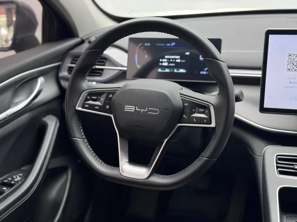 BYD Destroyer 05 DM-i Champion Edition 120KM Prestige Edition 2023 — миниатюра 4