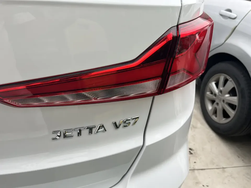 Jetta VS7 VS7 2023 280TSI automatic aggressive version 2024 — thumbnail 2