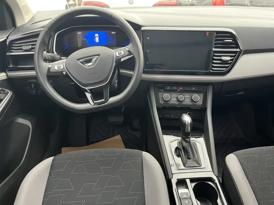 Jetta VS7 VS7 2023 280TSI automatic aggressive version 2024 — thumbnail 4