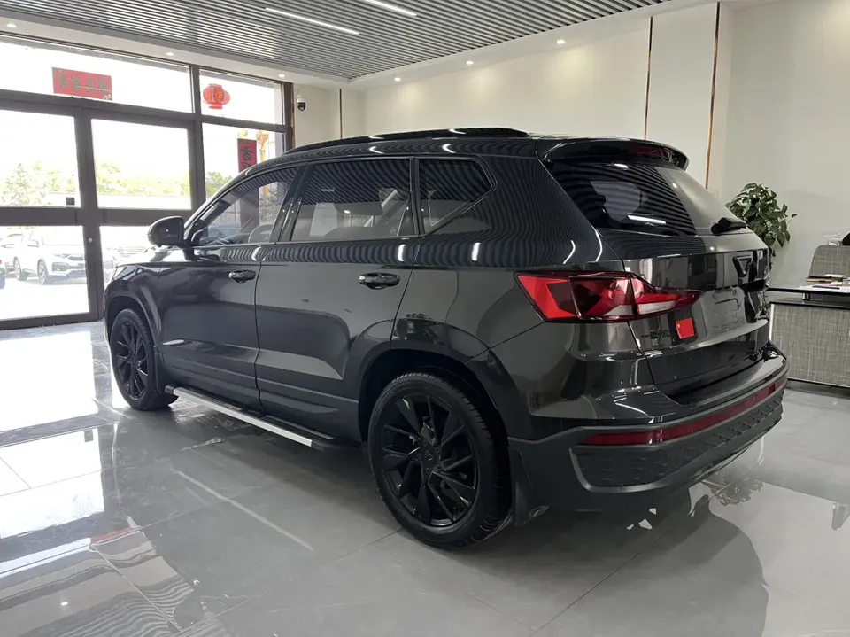 Jetta VS5 280TSI Automatic High Gloss Glory Edition 2023 — миниатюра 4