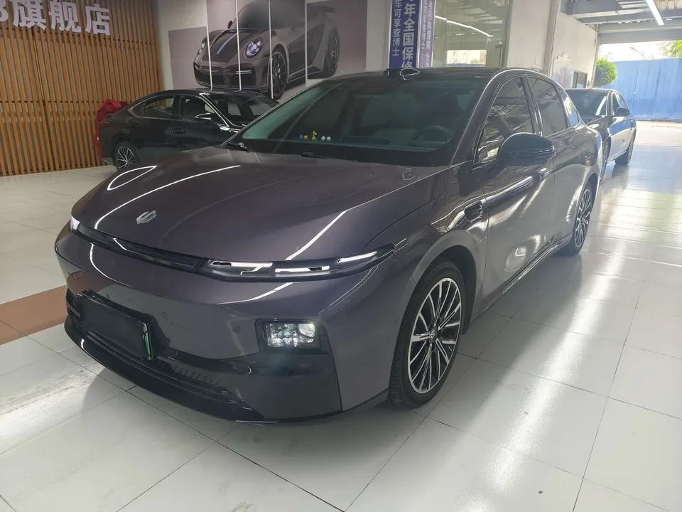 Leapmotor Leap running B01 2025