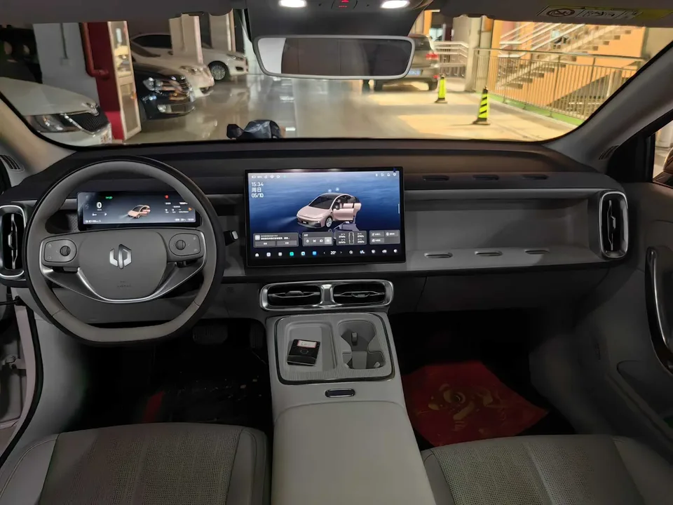Leapmotor Leap running B01 650 LiDAR Edition 2025 — миниатюра 5