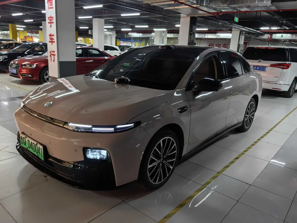 Leapmotor Leap running B01 2025