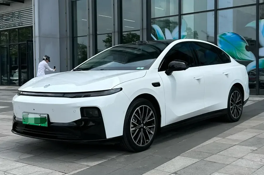 Leapmotor Leap running B01 2025